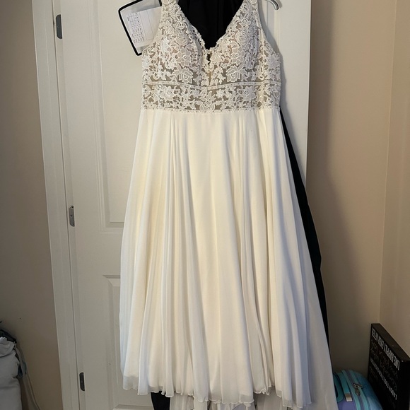 Wedding dress plus size
